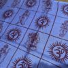 Chadar indiano (manto de oração) com 4 deuses hindus roxo