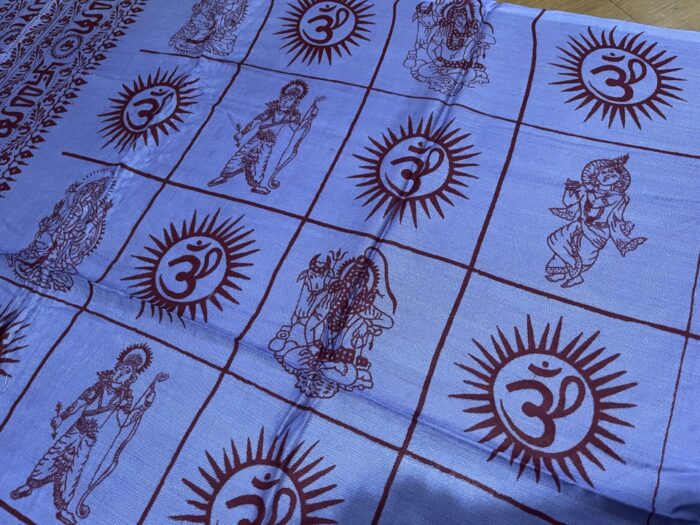 Chadar indiano (manto de oração) com 4 deuses hindus roxo