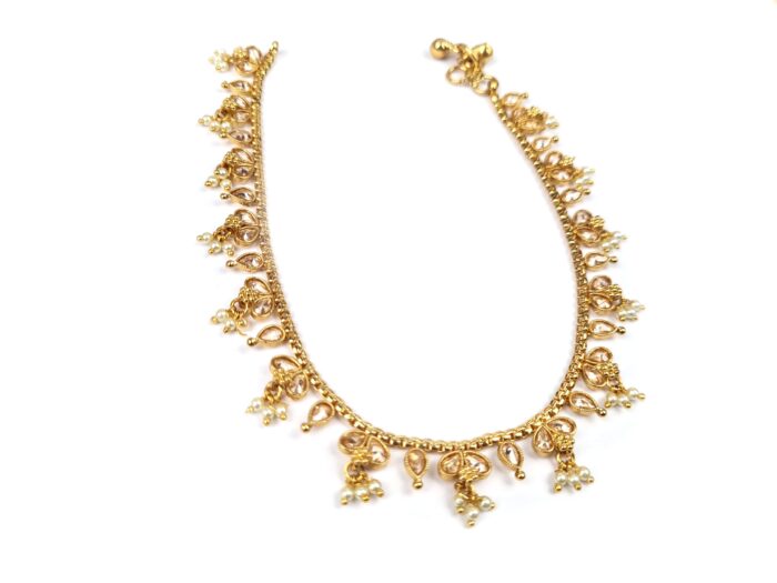 Tornozeleira indiana Maharani Gold Anklet dourada com pedrarias