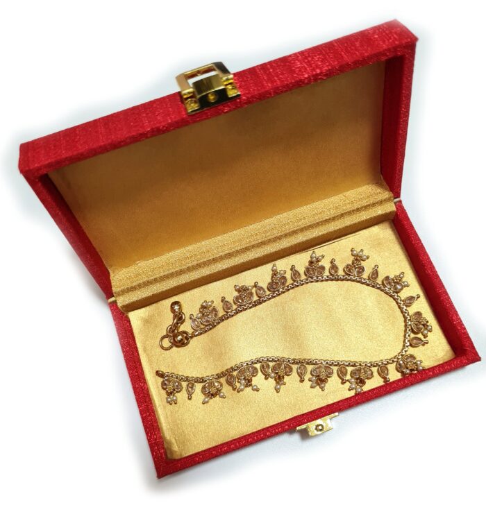 tornozeleira indiana dourada de luxo com caixa luxuosa (porta joias) de Ganesha