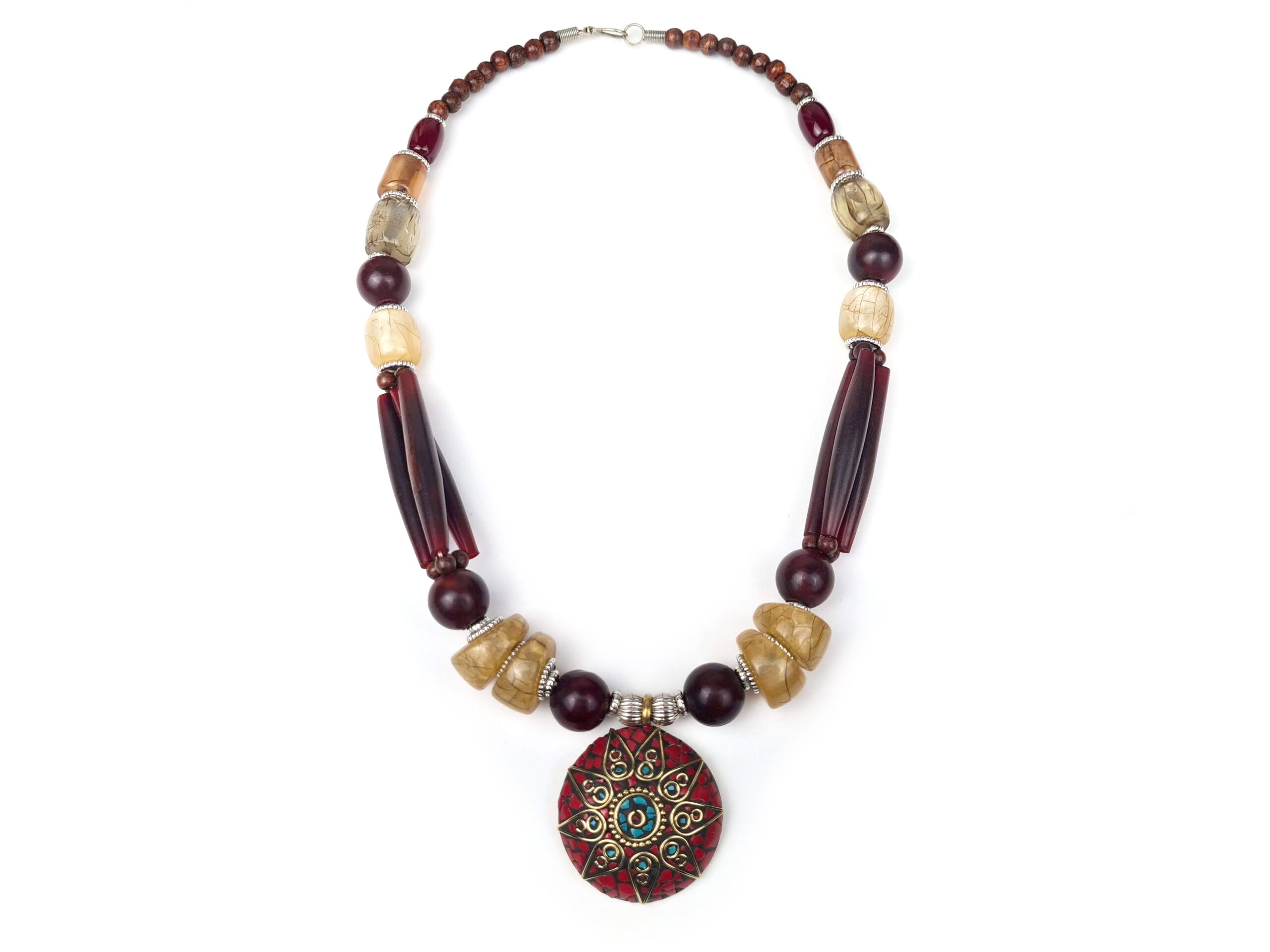 Colar Tibetano artesanal com medalha redonda de mosaico de pedras coral e turquesa