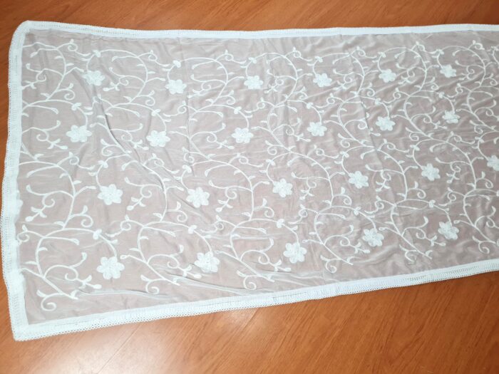 Dupatta branca bordada floral com renda Meera