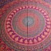 Panô indiano de algodão estampa de mandala uva, coral e verde 2,40m