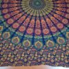 Panô indiano de algodão estampa de mandala marinho, coral e verde 2,40m