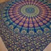 Panô indiano de algodão estampa de mandala marinho, coral e verde 2,40m