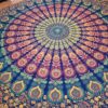 Panô indiano de algodão estampa de mandala marinho, coral e verde 2,40m