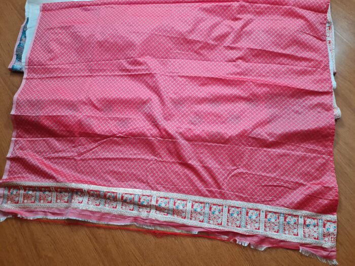 20260203_170444 Saree Banarasi Art Silk de seda branco e color modelo Sweta Amritá