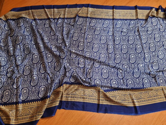 Saree indiano de tecido misto viscose e seda marinho e dourado