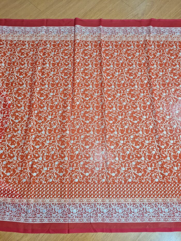 Sari indiano com estampa de arabescos Tie Dye laranja e vermelho