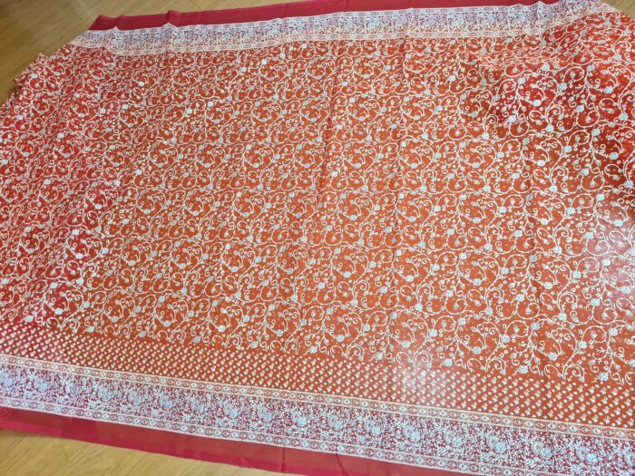 Sari indiano com estampa de arabescos Tie Dye laranja e vermelho