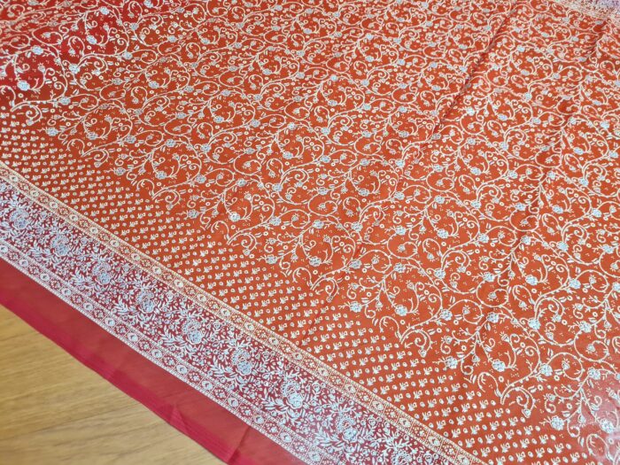 Sari indiano com estampa de arabescos Tie Dye laranja e vermelho