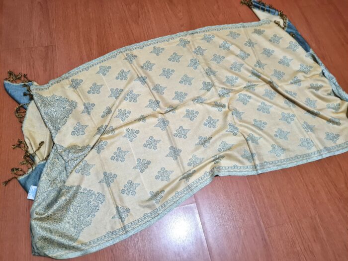 Echarpe indiana algodão com viscose dupla face de arabescos azul e creme