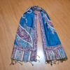 Echarpe indiana algodão com viscose estampa arabescos azul turquesa e uva