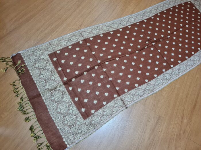 Echarpe indiana algodão com viscose dupla face de arabescos marrom e creme