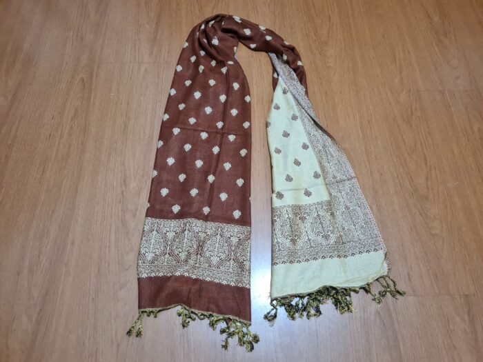 Echarpe indiana algodão com viscose dupla face de arabescos marrom e creme