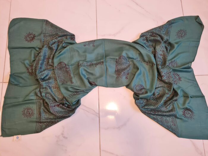 Chadar indiano (manto de oração) de Ganesha e mantras verde pinheiro