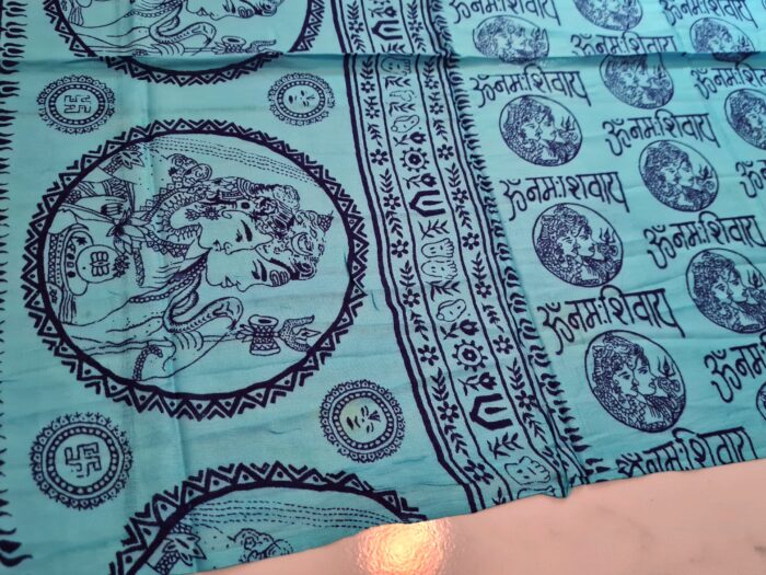 Chadar indiano (manto de oração) com estampa de Shiva e Parvati