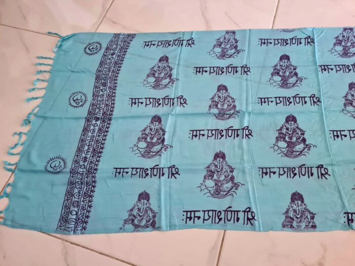 Chadar indiano (manto de oração) com Ganesha e simbologias azul