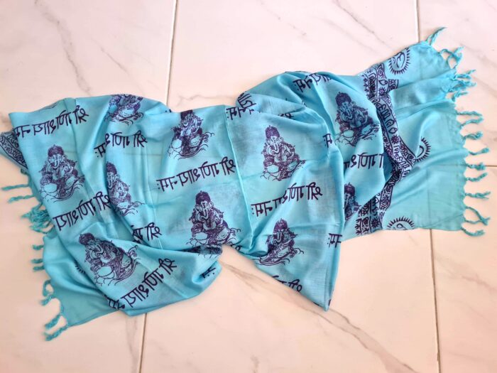Chadar indiano (manto de oração) com Ganesha e simbologias azul