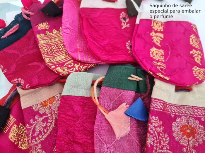 Perfume indiano natural e artesanal da Jain Perfumers aroma Sandal 10ml