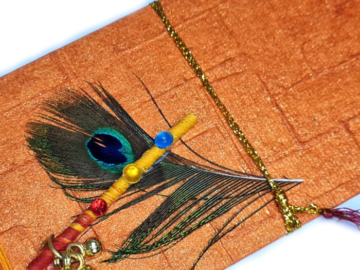 Envelope Artístico Krishna: Brilho Laranja e Símbolos Sagrados