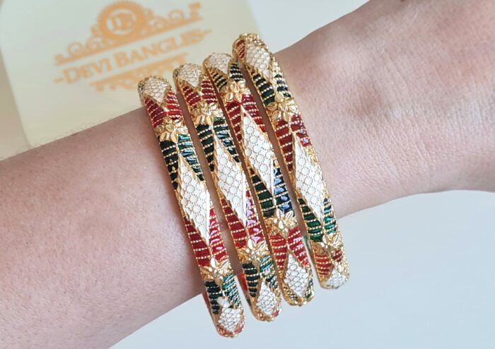 20260417_122528 Conjunto Shringar com 4 pulseiras indianas design Meenakari