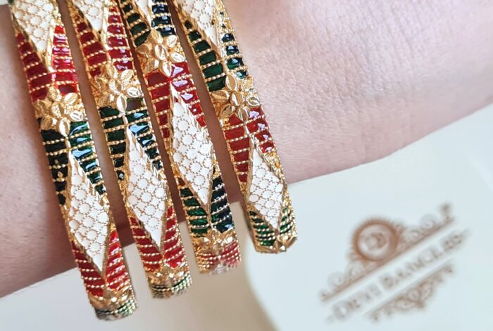20260417_122536 Conjunto Shringar com 4 pulseiras indianas design Meenakari