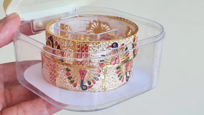 Conjunto Mayura com 2 pulseiras indianas com esmaltação pavões