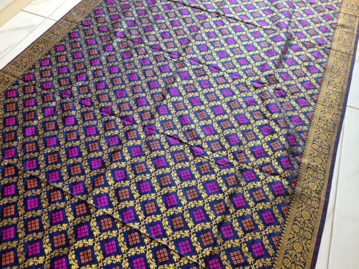 Saree Banarasi Art Silk de seda modelo Indigo Gold Meenakari Imperial