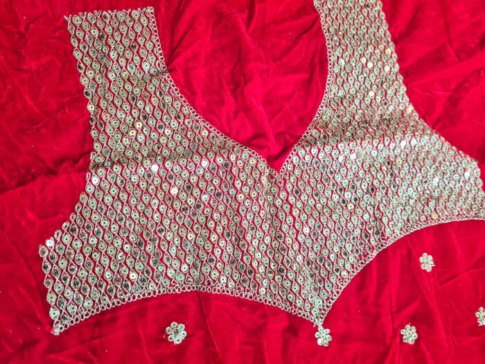 Vestuário completo de noiva indiana luxo Lehenga Choli Dupatta Gold Shakti