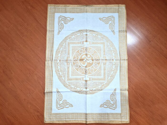 Panô indiano Coleção Gold White estampa mandala de OM 100cm