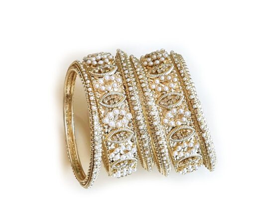 Pulseiras indianas de festa dourada com pérolas modelo Moti Elegance
