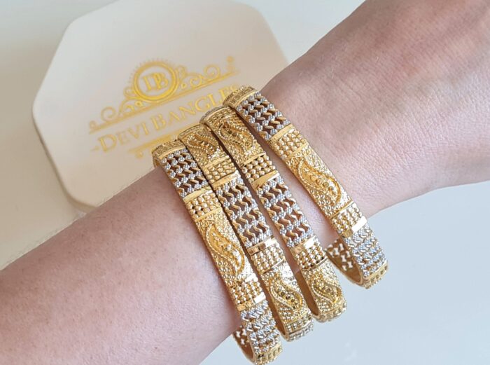 20260417_122325 Conjunto Devi Bangles com 4 pulseiras indianas design Paisley