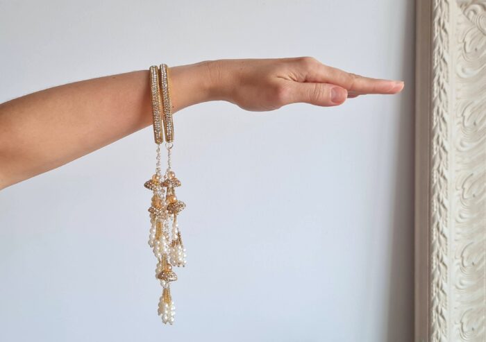 20260417_130848 Kalire Punjabi de Noiva com Guizos para noiva indiana Gold Moti