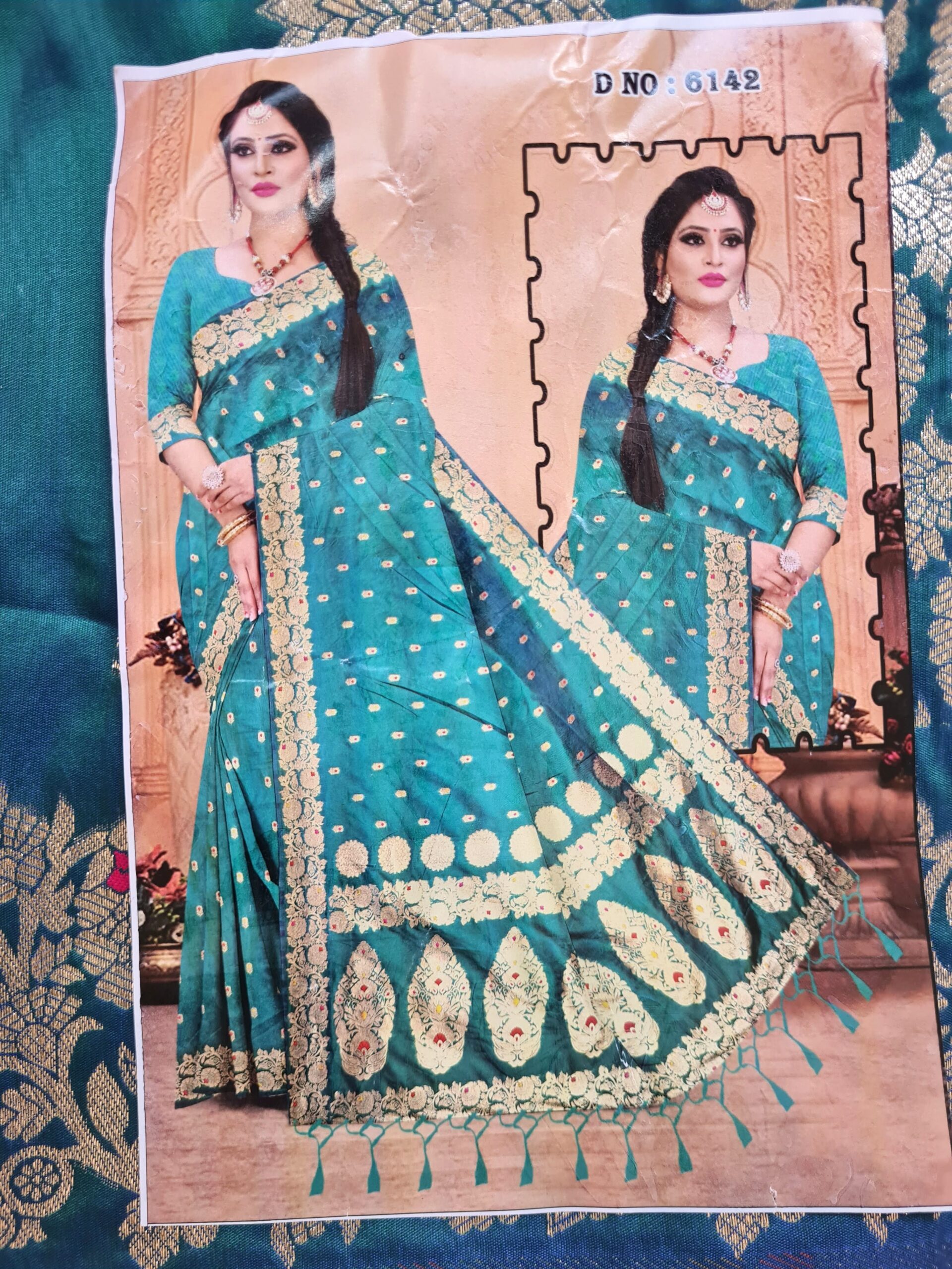 Saree de seda Banarasi, verde esmeralda, com dourado e detalhes rosa, com paisley, para festas indianas luxuosas