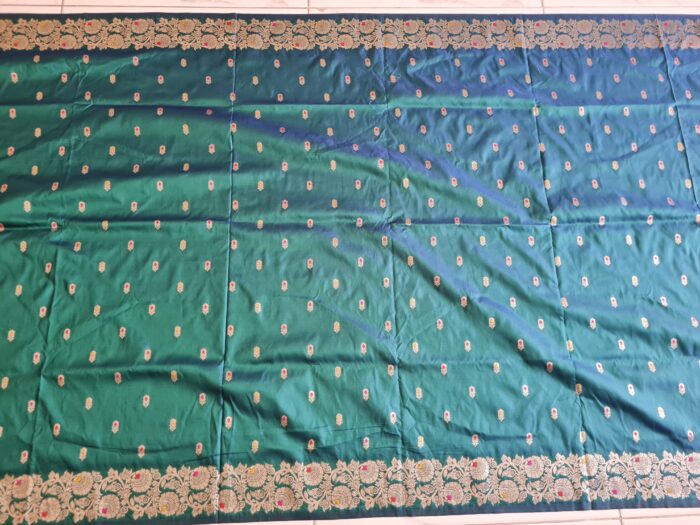 Saree Banarasi Art Silk de seda verde modelo Gold Panna Rani