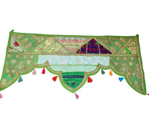20260506_135538 Bandô de porta indiano (Toran) 5 pontas bordado verde e color 45cm