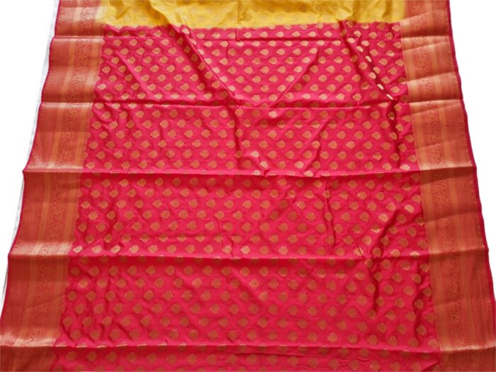 Saree Banarasi Art Silk de seda modelo Suryodaya amarelo e vermelho