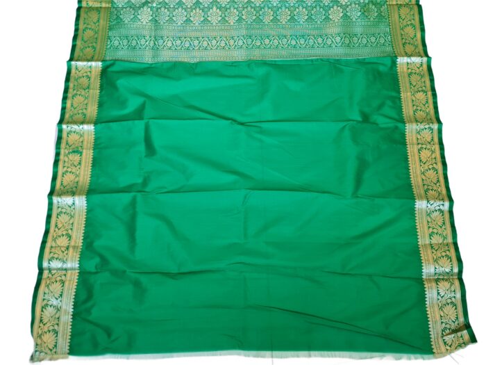 Saree Banarasi Art Silk de seda modelo Gold Nandini vermelho e verde