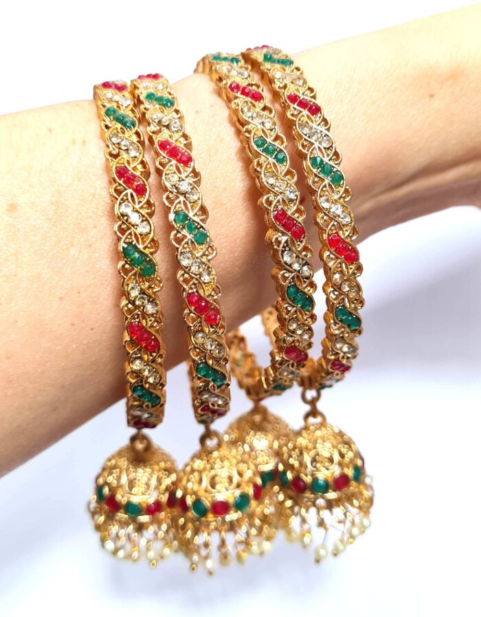 20260514_122740 Conjunto de 4 Bangles indianas design Jhumka com pedrarias Radharani