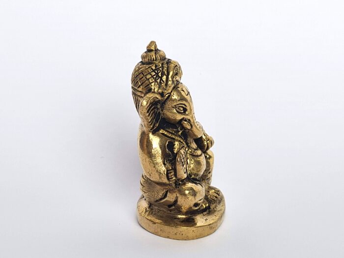 Estátua pequena do Deus Ganesha Mukut-Raja (O Pequeno Rei Divino)