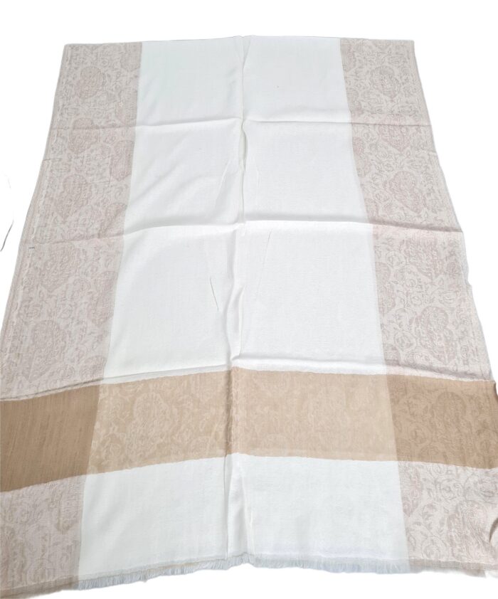 Pashimina indiana de cashmere estampa paisleys tons de nude adamascada